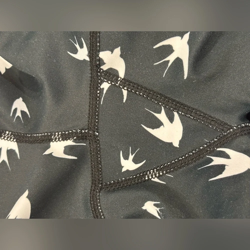 90s NOLI ACTIVE BLACK & WHITE SPARROW LEGGINGS W ALLOVER BIRD PRINT YOGO PANT L - Picture 5 of 6